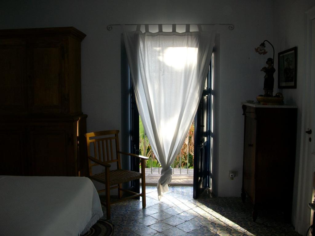 A' Riggiola Villa Stromboli Rum bild
